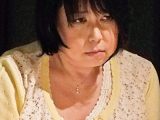 熟れた身体が悶え狂う！中高年の雄と雌 みすず
